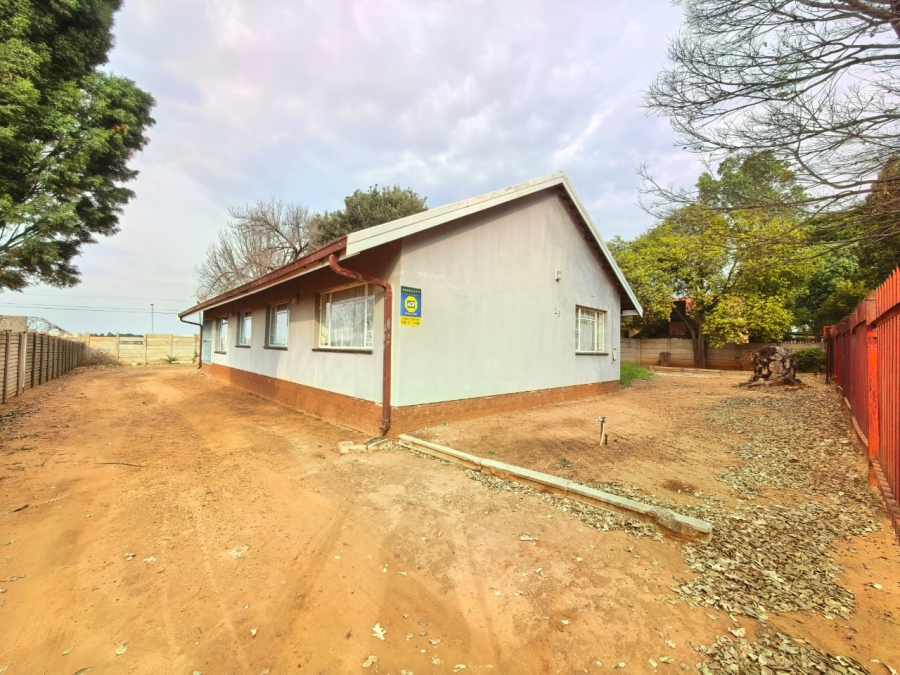 4 Bedroom Property for Sale in Vaalpark Free State